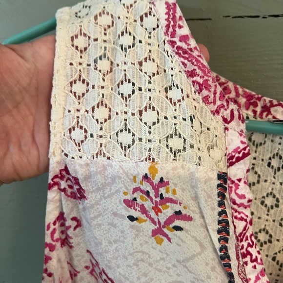 Lucky Brand Sleeveless Boho Blouse - Pink and White - Picture 4 of 7